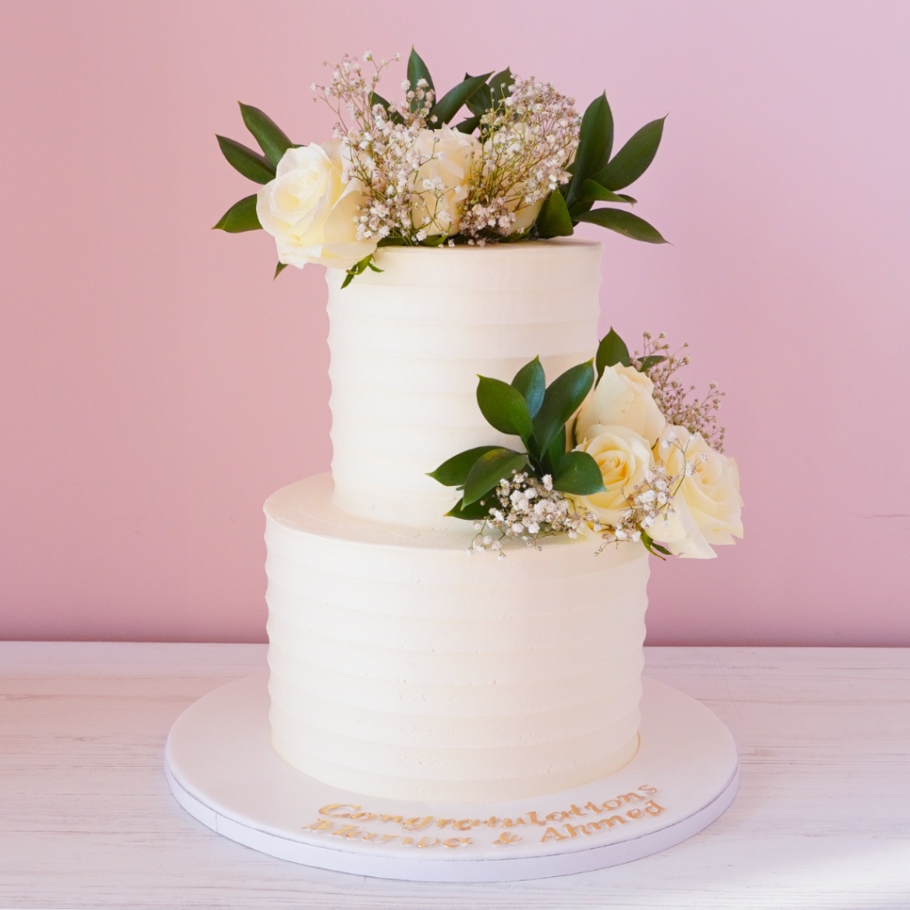 simple wedding cake in dubai